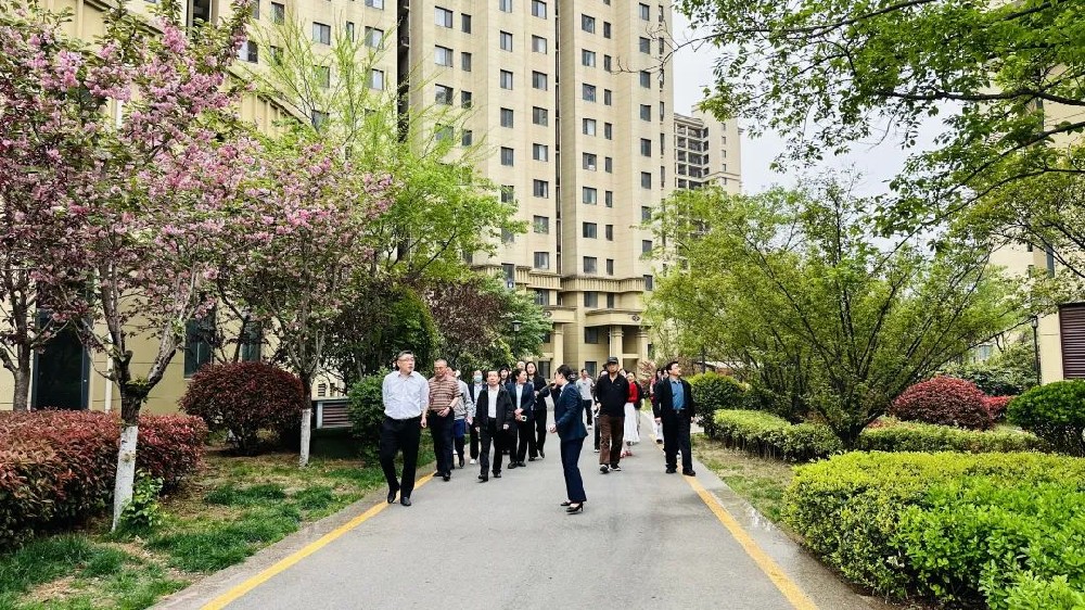 秦皇岛路社区各物业团队走进裕升大唐华府观摩学习